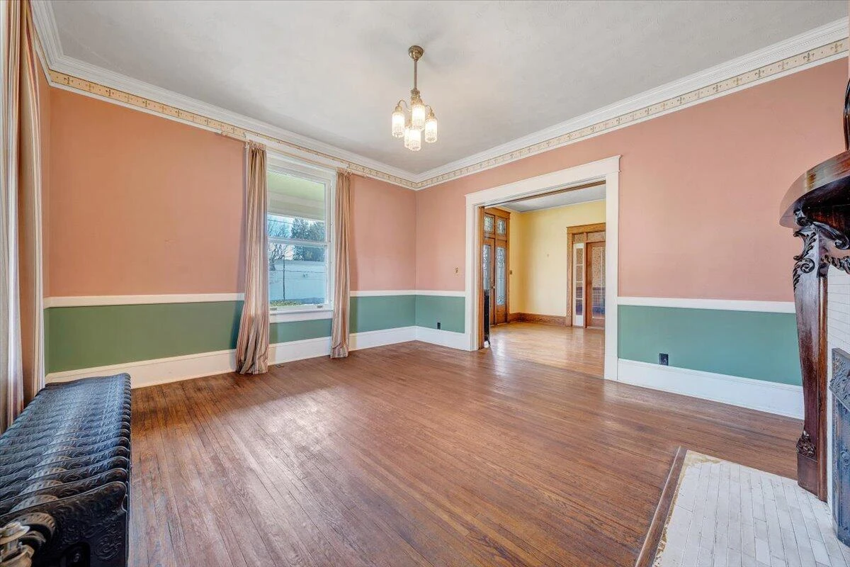 13 Giles AVE - Photo 30