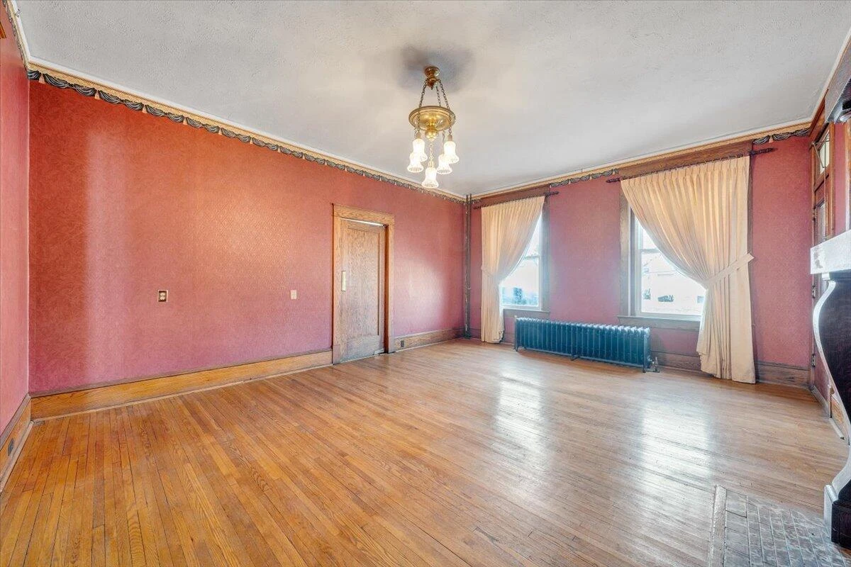 13 Giles AVE - Photo 39