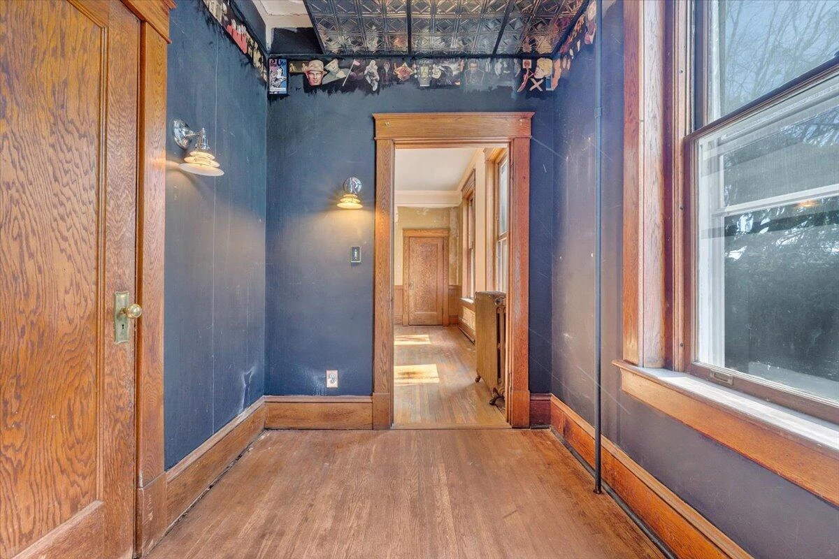 13 Giles AVE - Photo 46