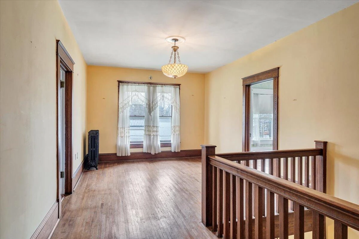 13 Giles AVE - Photo 61