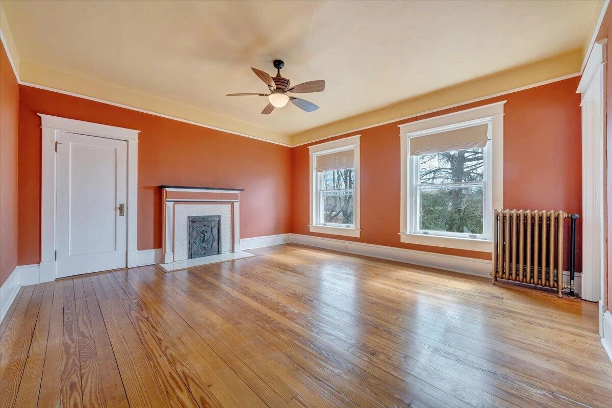 13 Giles AVE - Photo 64