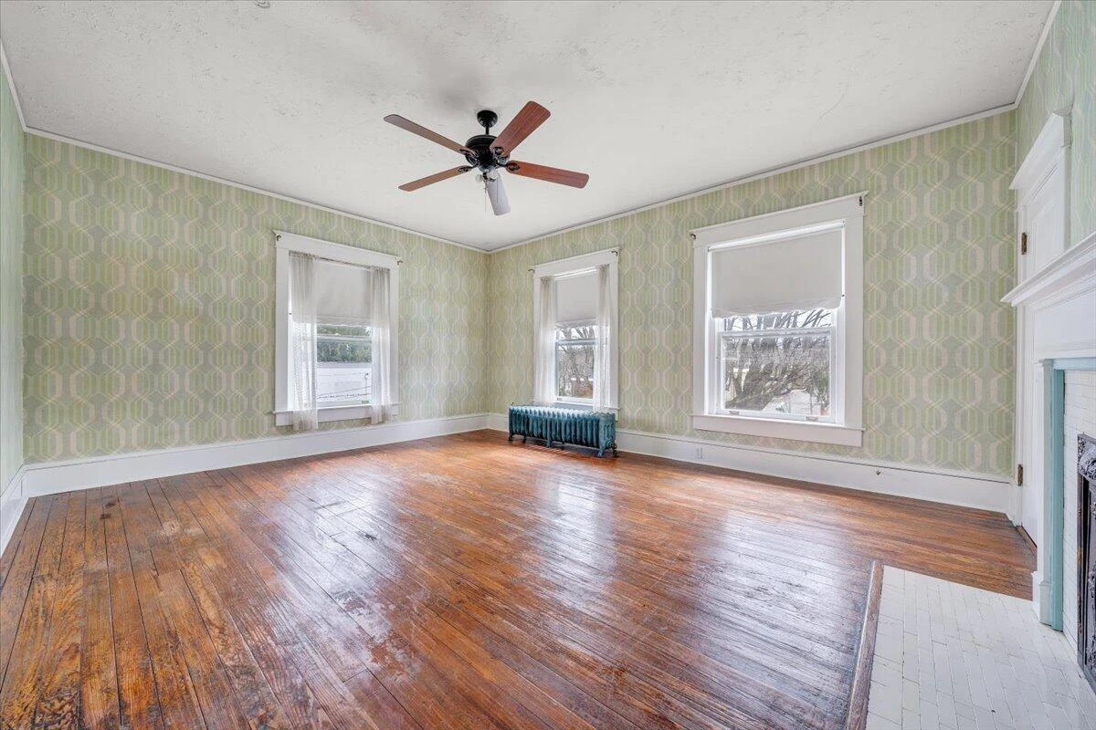 13 Giles AVE - Photo 71