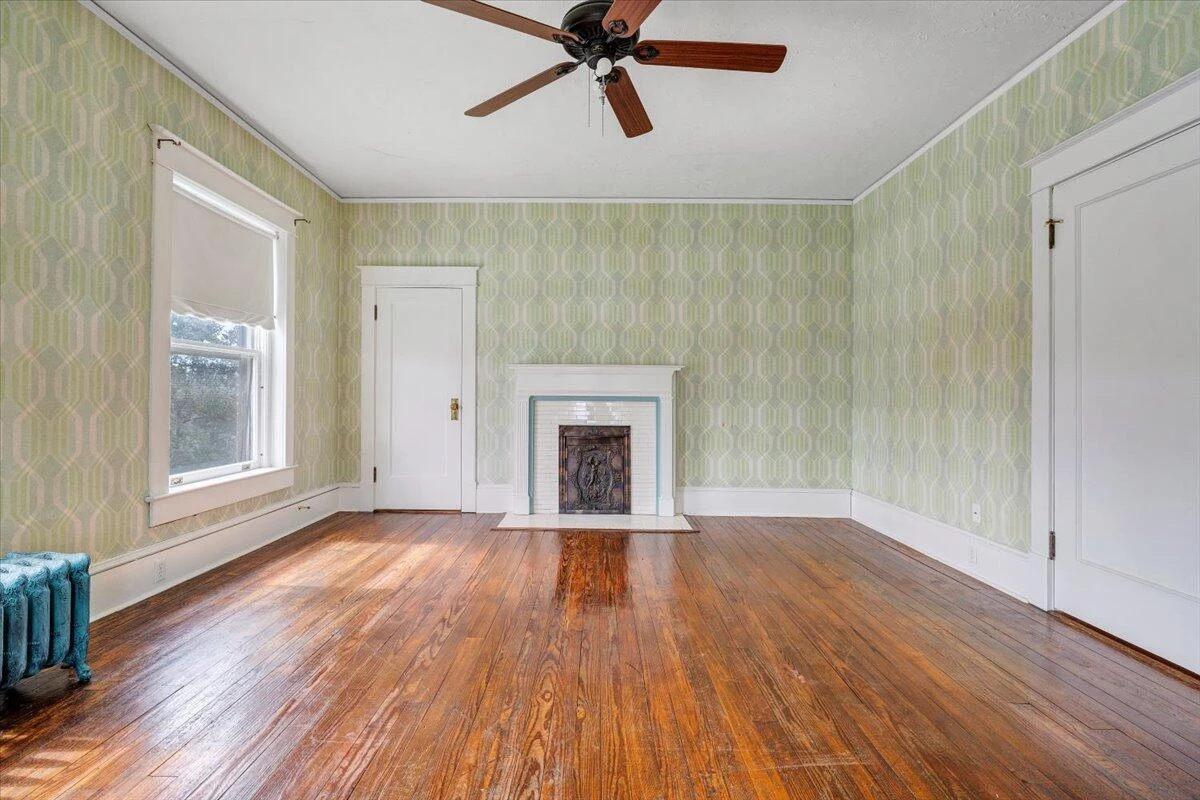 13 Giles AVE - Photo 72