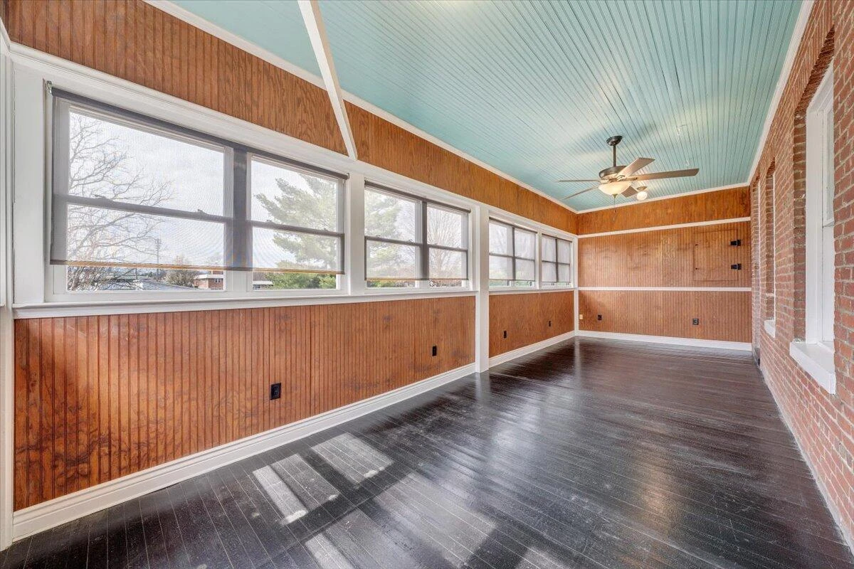 13 Giles AVE - Photo 78