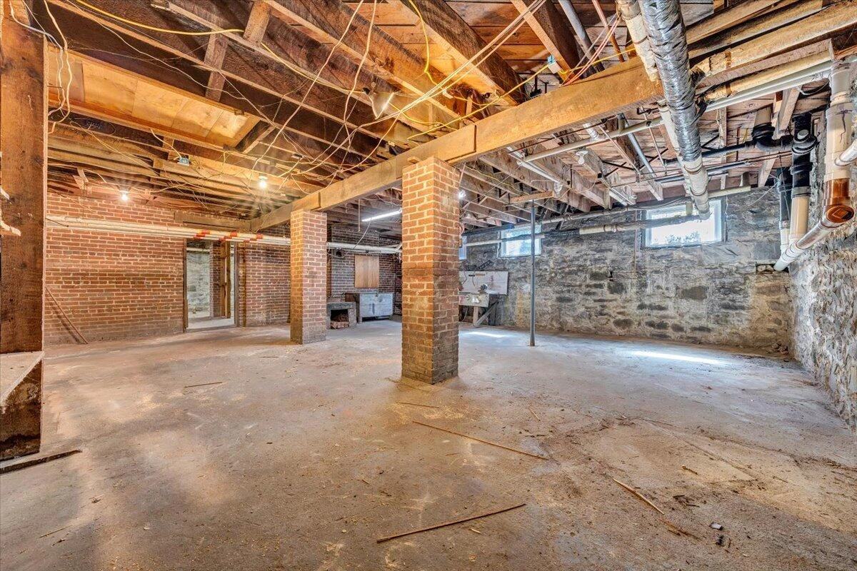 13 Giles AVE - Photo 90
