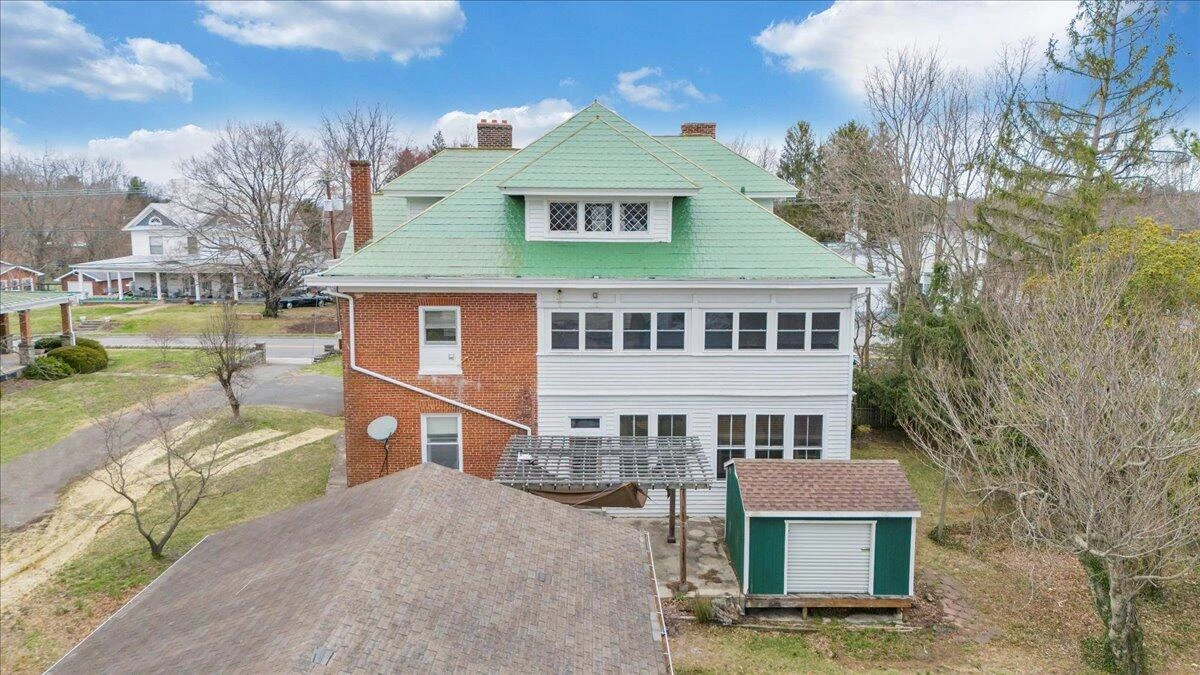 13 Giles AVE - Photo 99