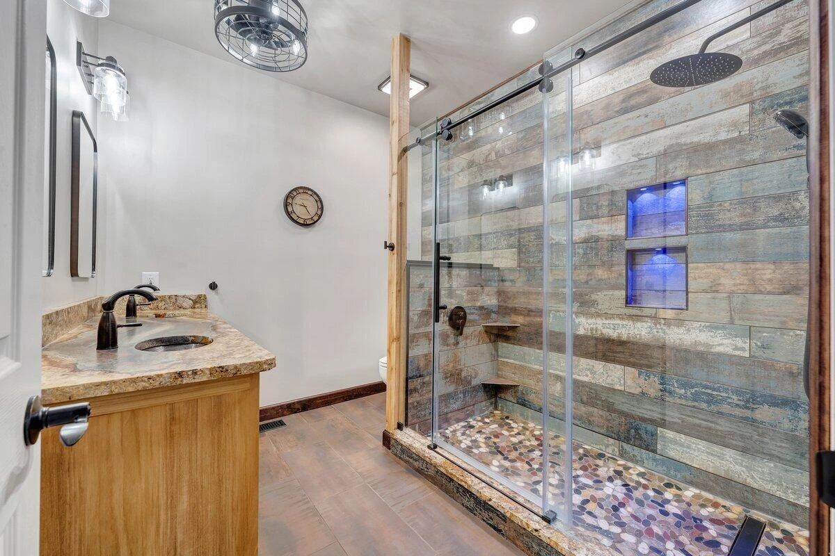 1037 Joffrey DR - Photo 12