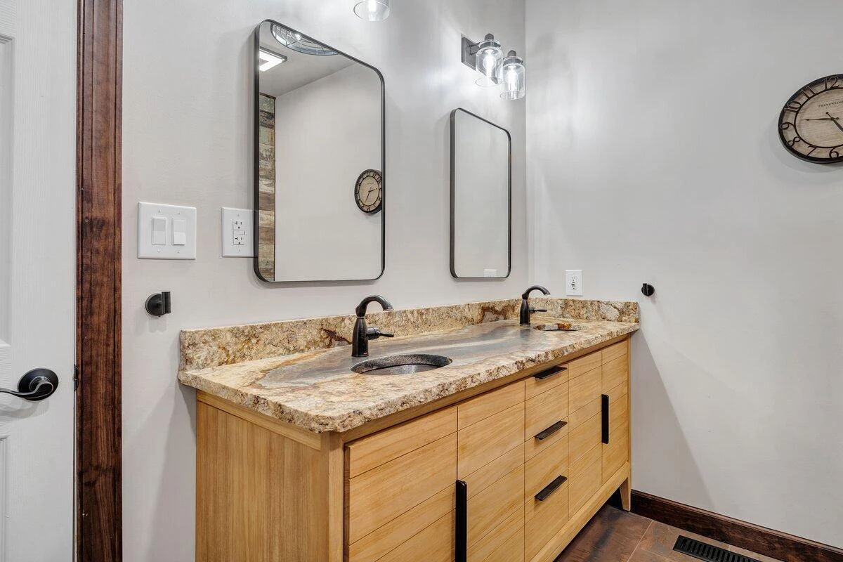 1037 Joffrey DR - Photo 13