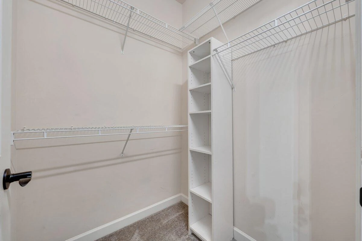 1037 Joffrey DR - Photo 14