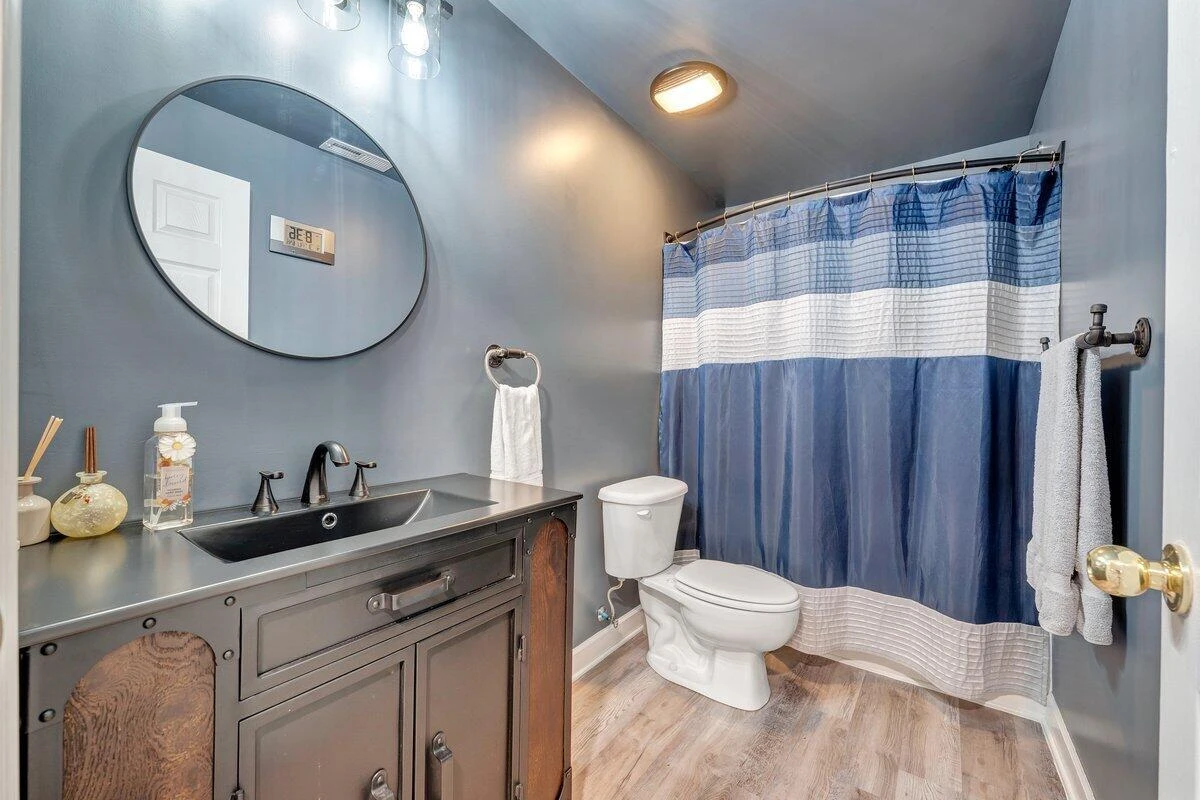 1037 Joffrey DR - Photo 18