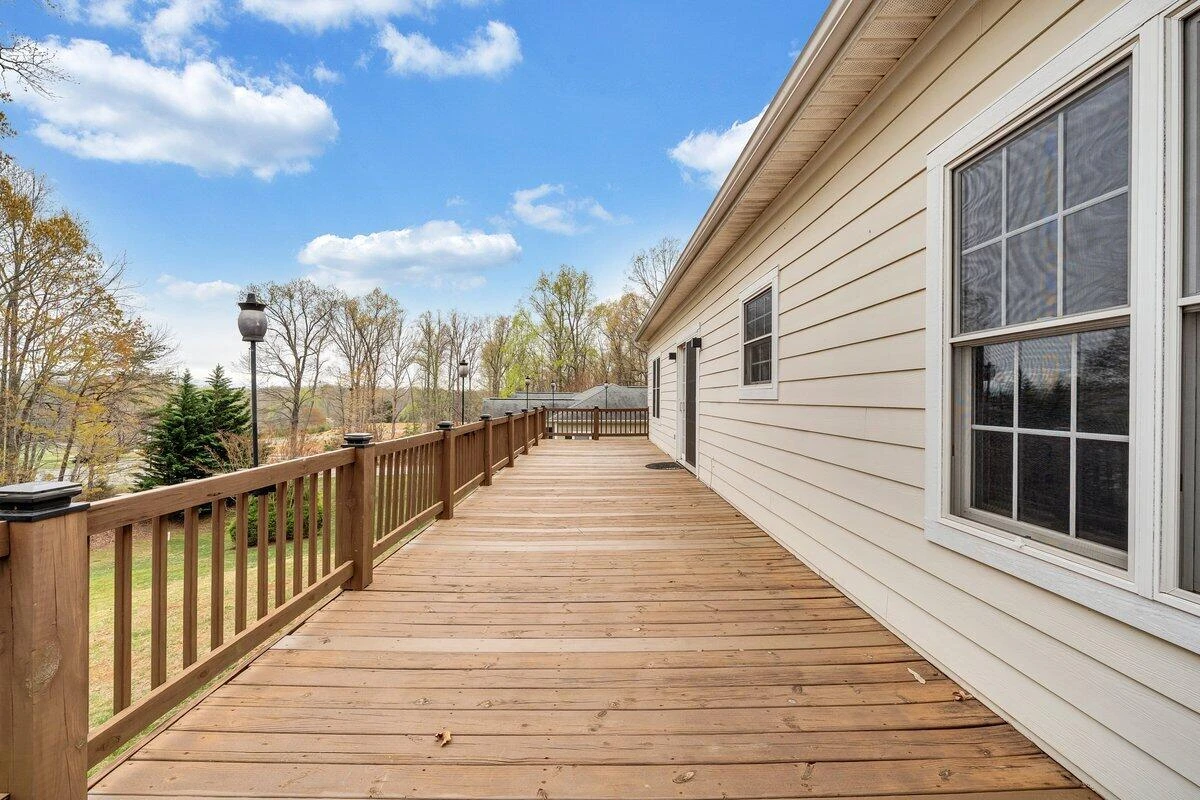 1037 Joffrey DR - Photo 23