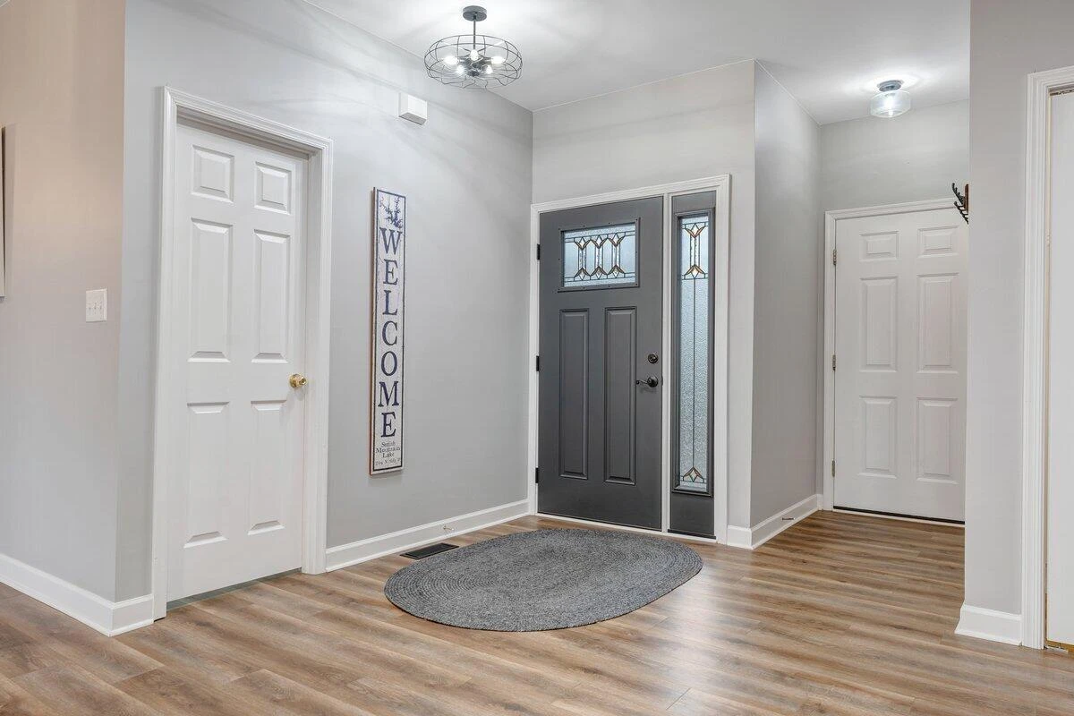 1037 Joffrey DR - Photo 3