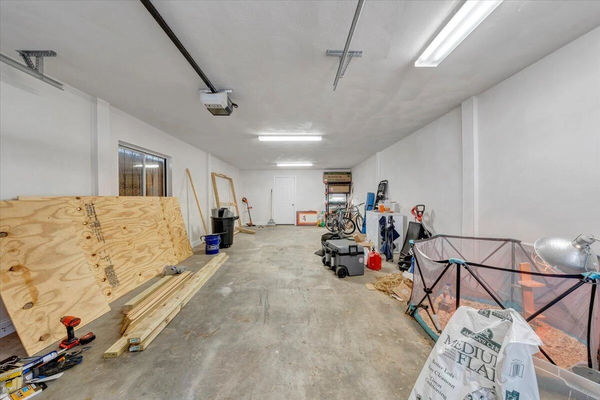 548 Holiday RD - Photo 42