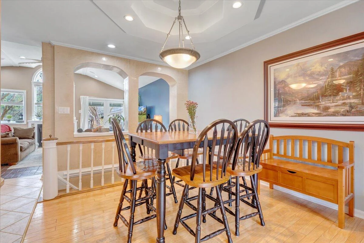 548 Holiday RD - Photo 11