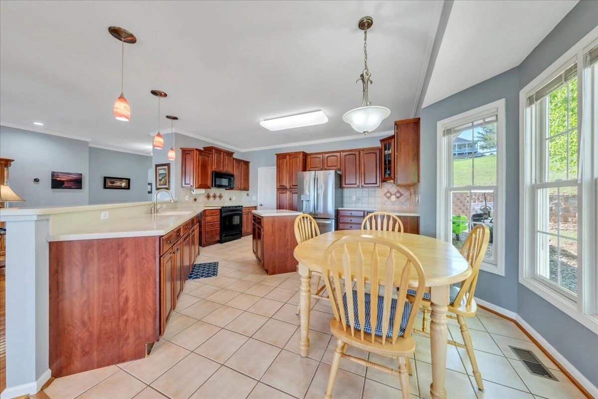 81 Lighthouse LN - Photo 17