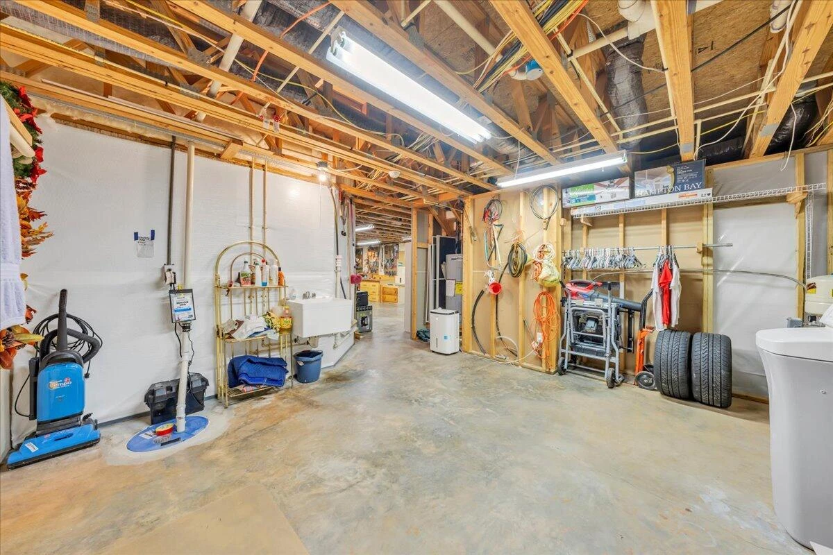 81 Lighthouse LN - Photo 48