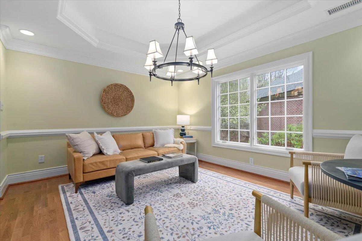 1100 Governors LN - Photo 15