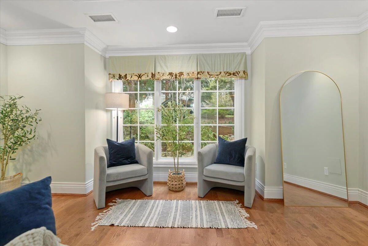 1100 Governors LN - Photo 40