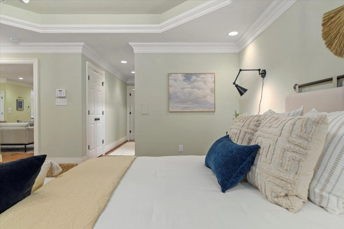 1100 Governors LN - Photo 42