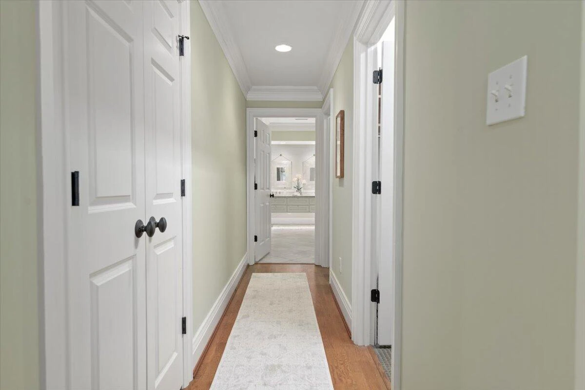 1100 Governors LN - Photo 43