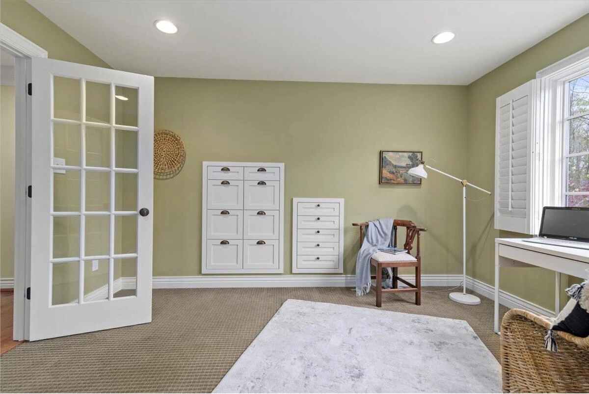 1100 Governors LN - Photo 55