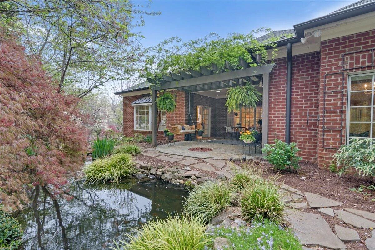 1100 Governors LN - Photo 72