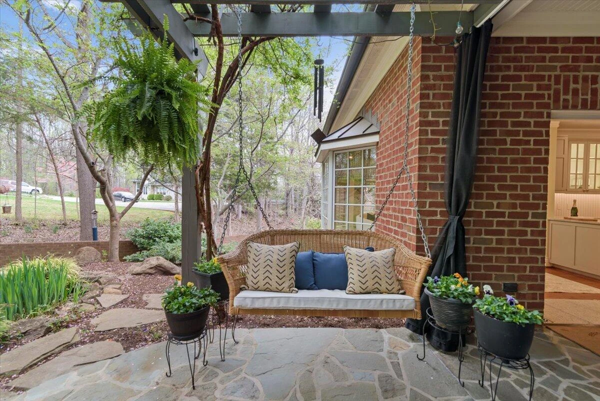 1100 Governors LN - Photo 76