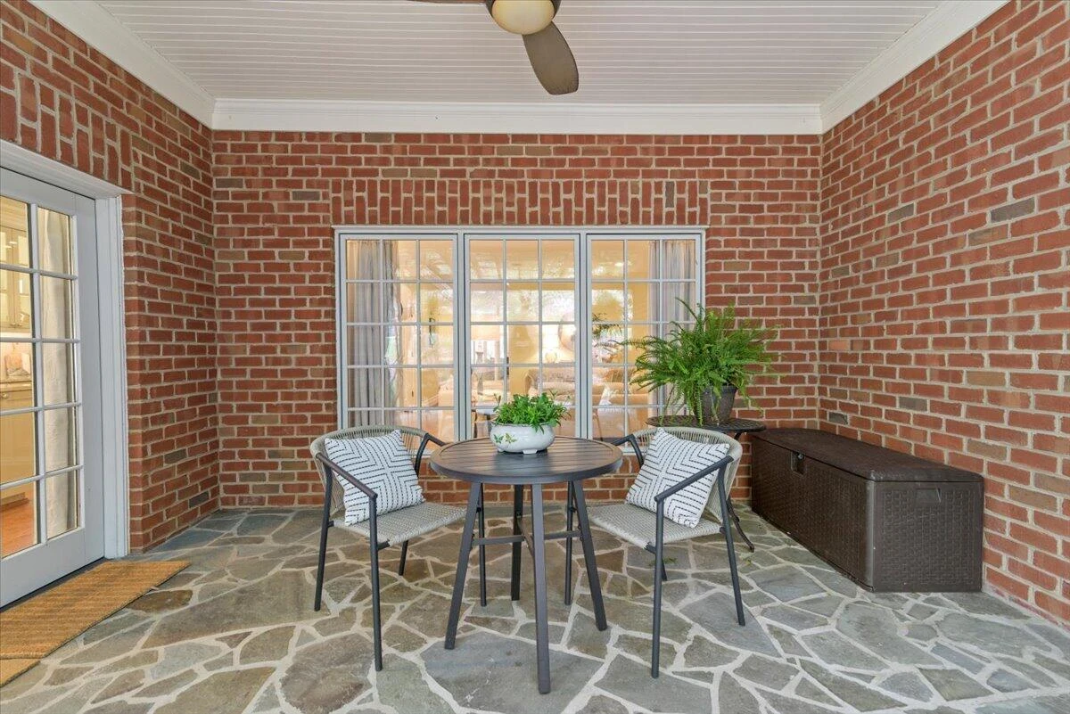 1100 Governors LN - Photo 79