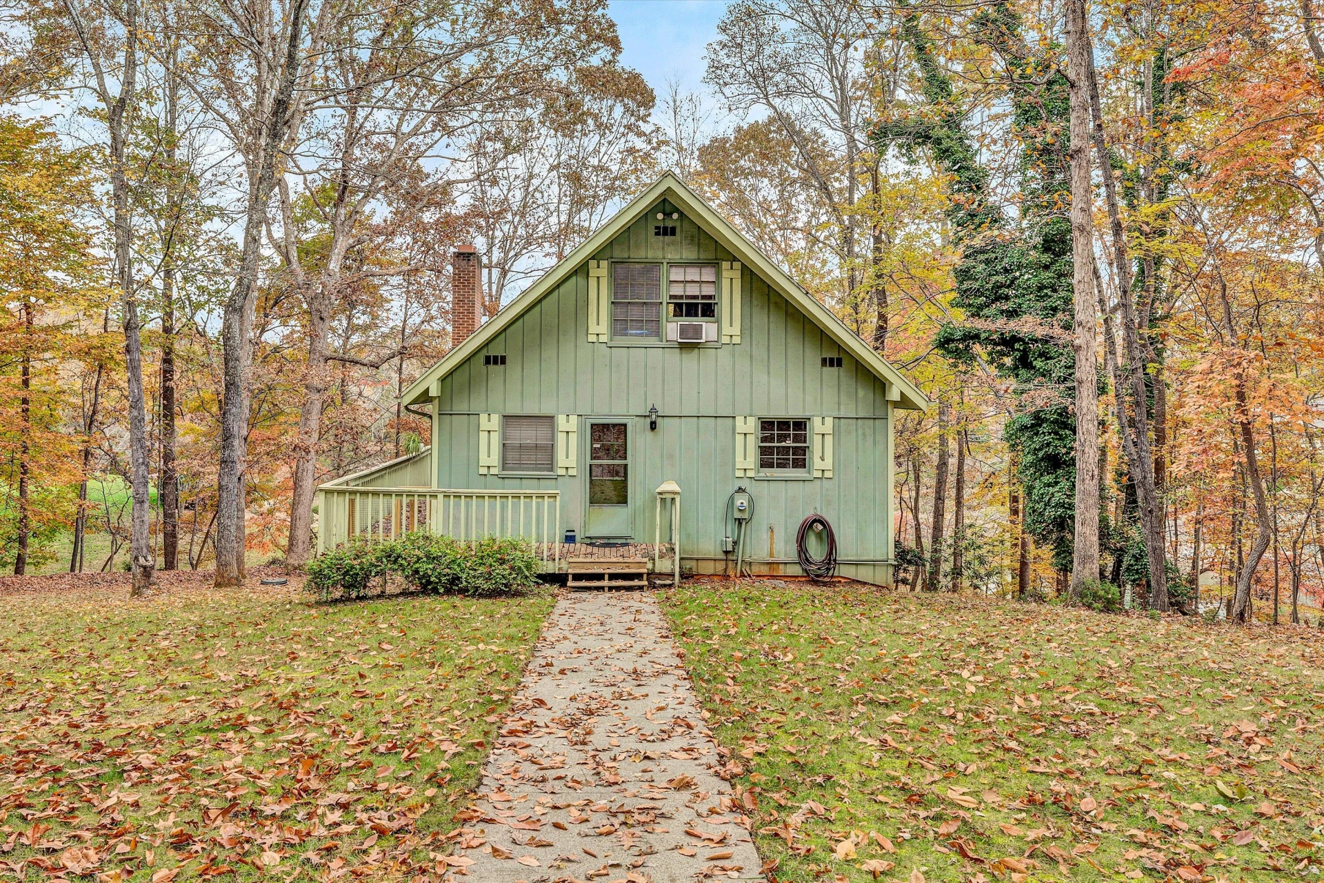 167 Backcove DR
