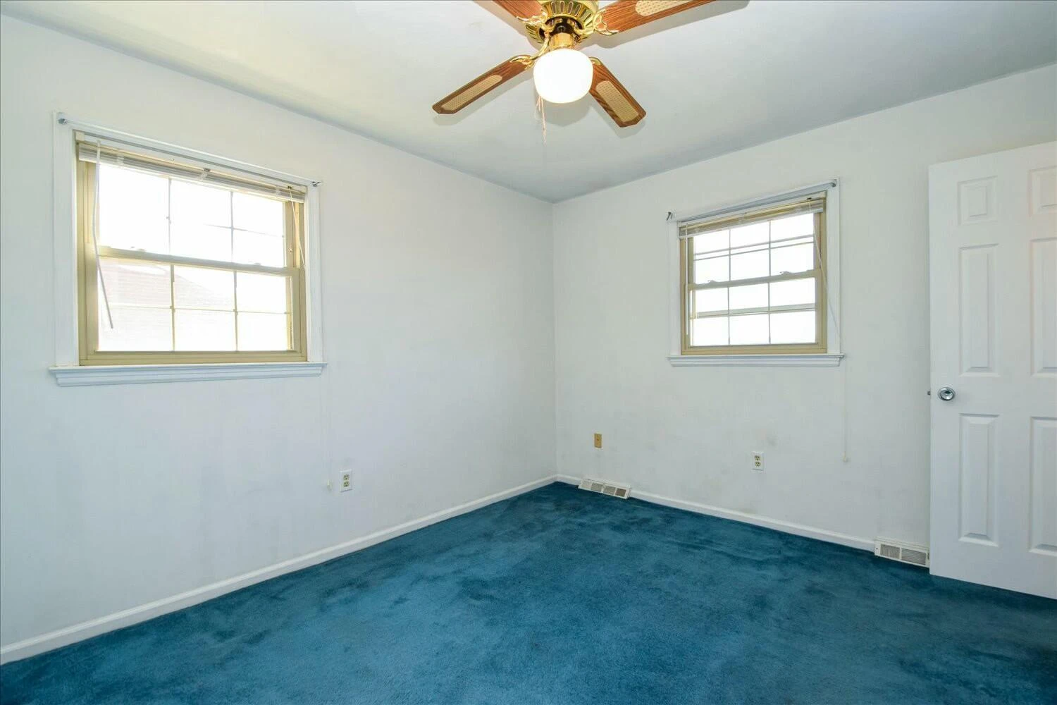 510 Aragona DR - Photo 17