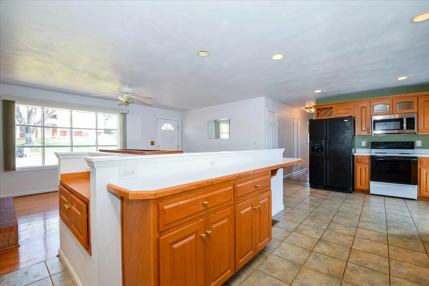 510 Aragona DR - Photo 6