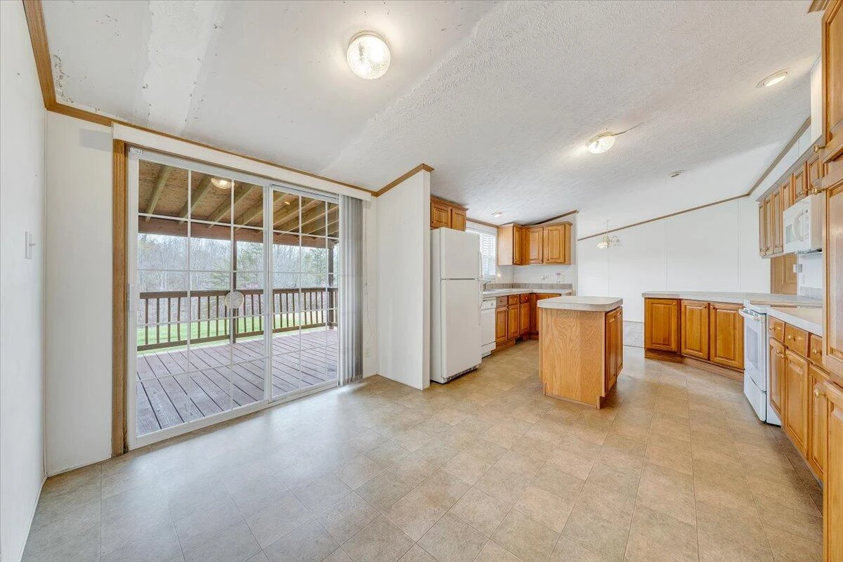 2281 Parrish RD - Photo 15