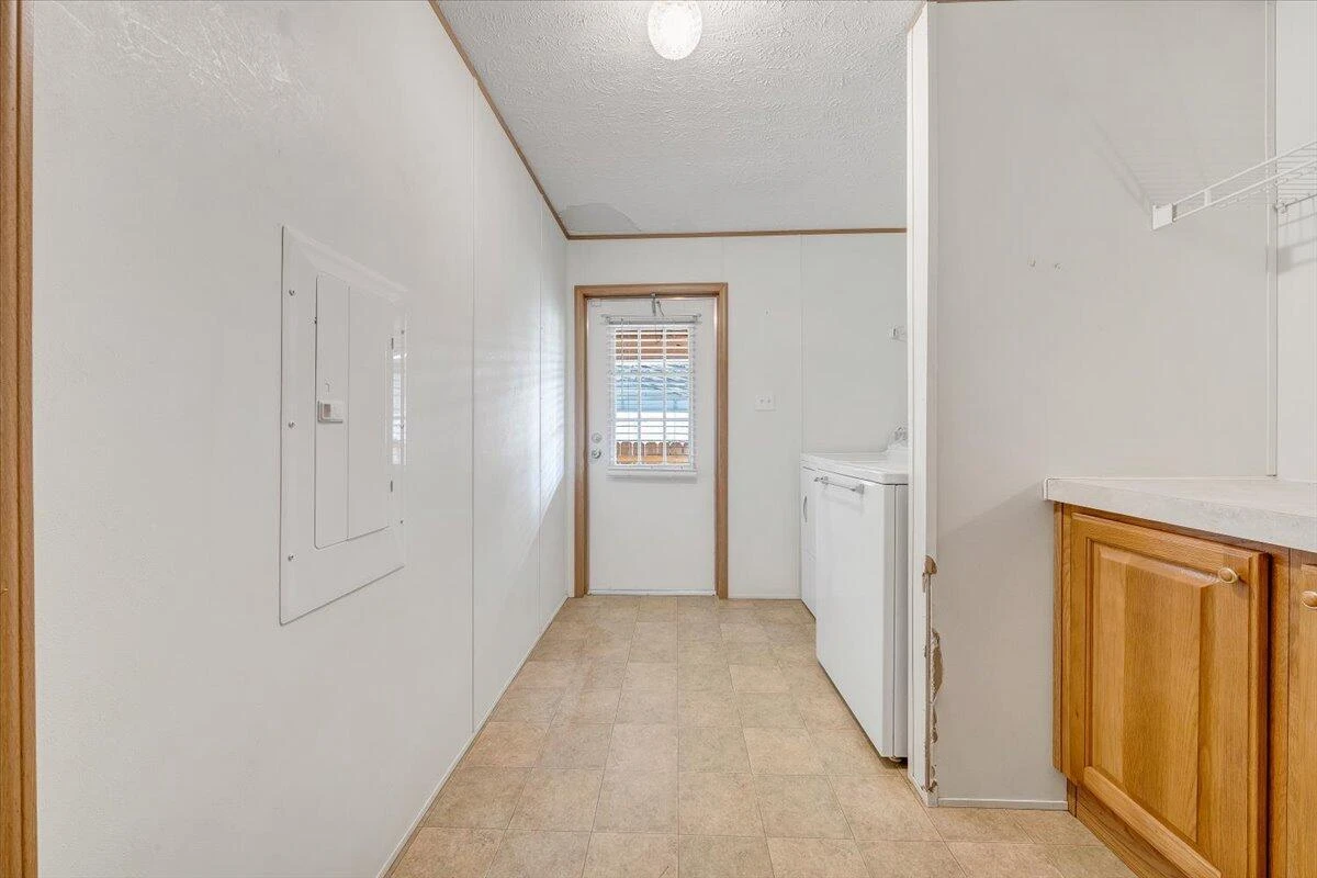 2281 Parrish RD - Photo 27