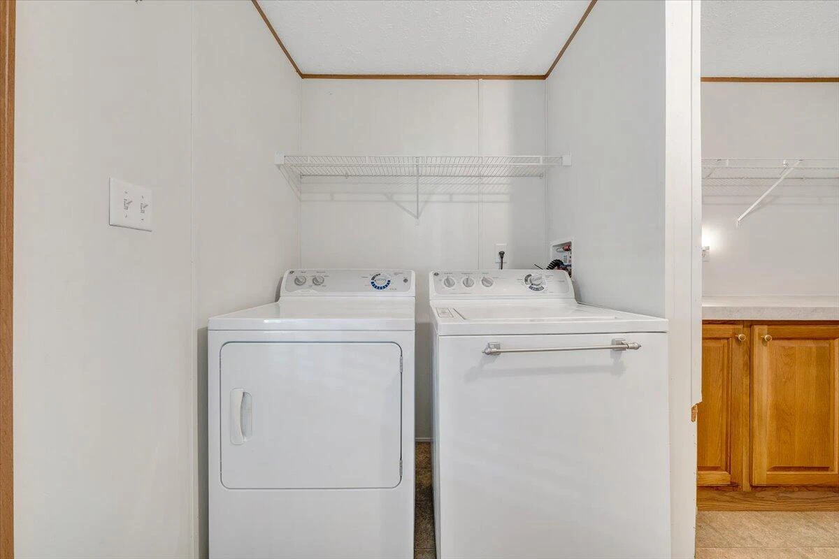 2281 Parrish RD - Photo 28