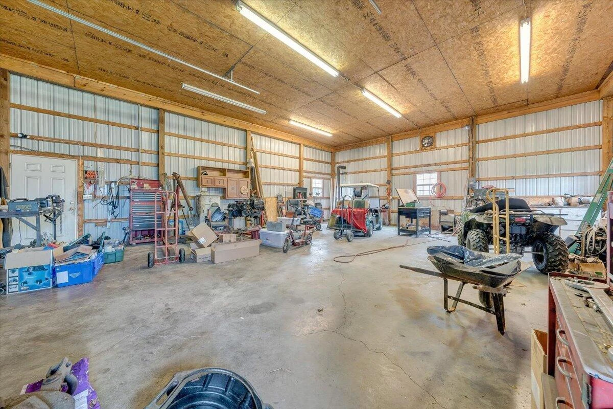 2281 Parrish RD - Photo 43