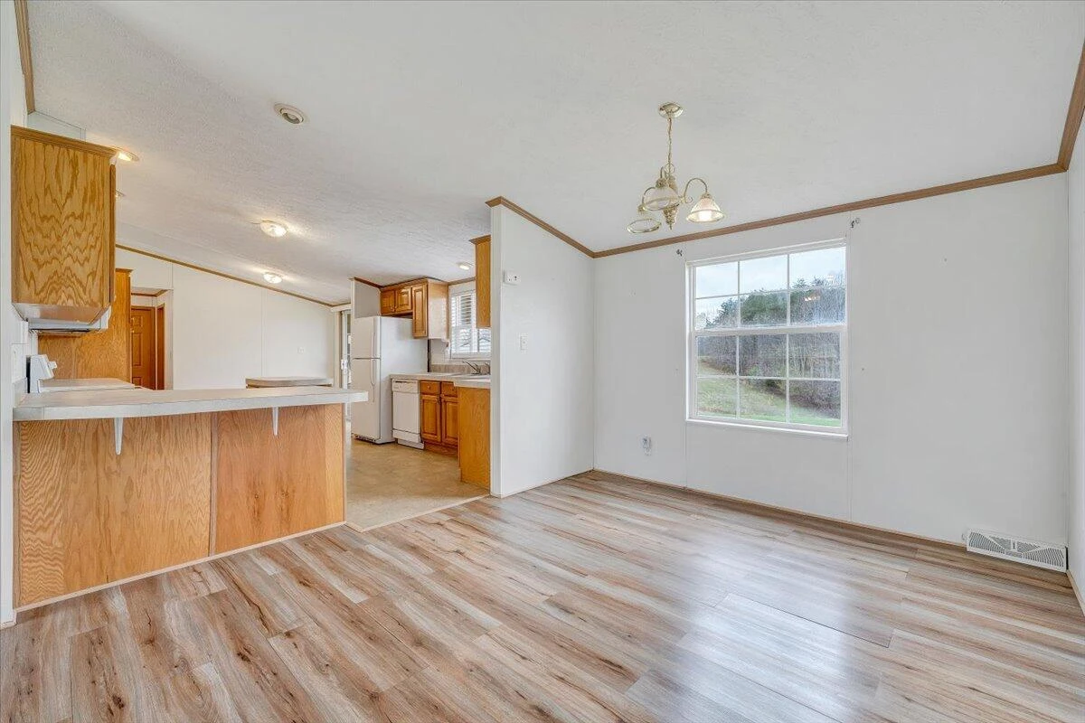2281 Parrish RD - Photo 7