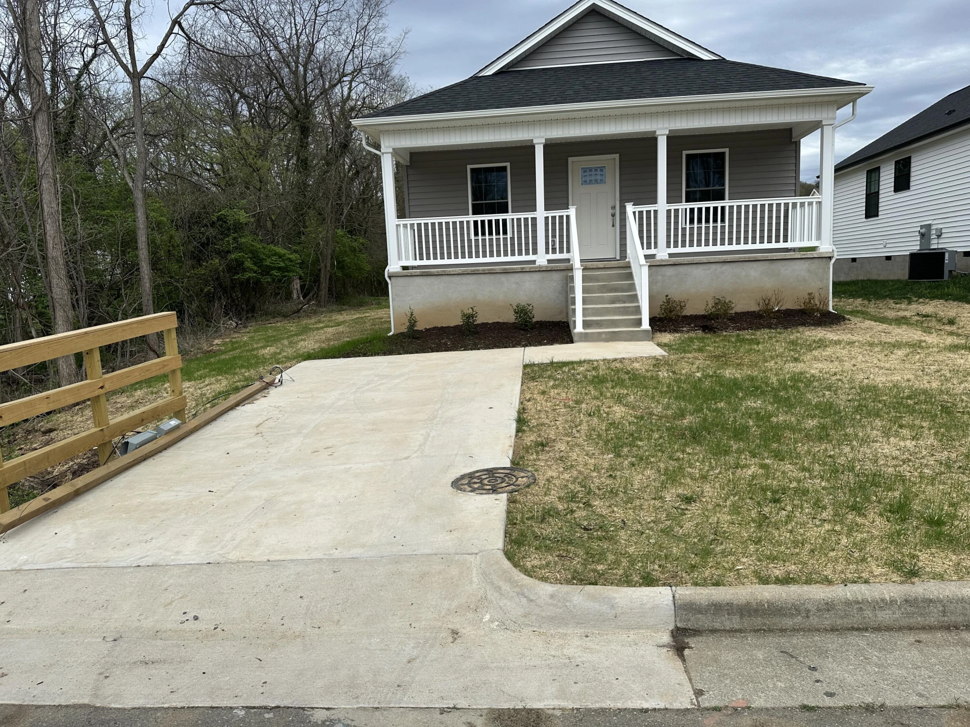 1728 Marvin ST
