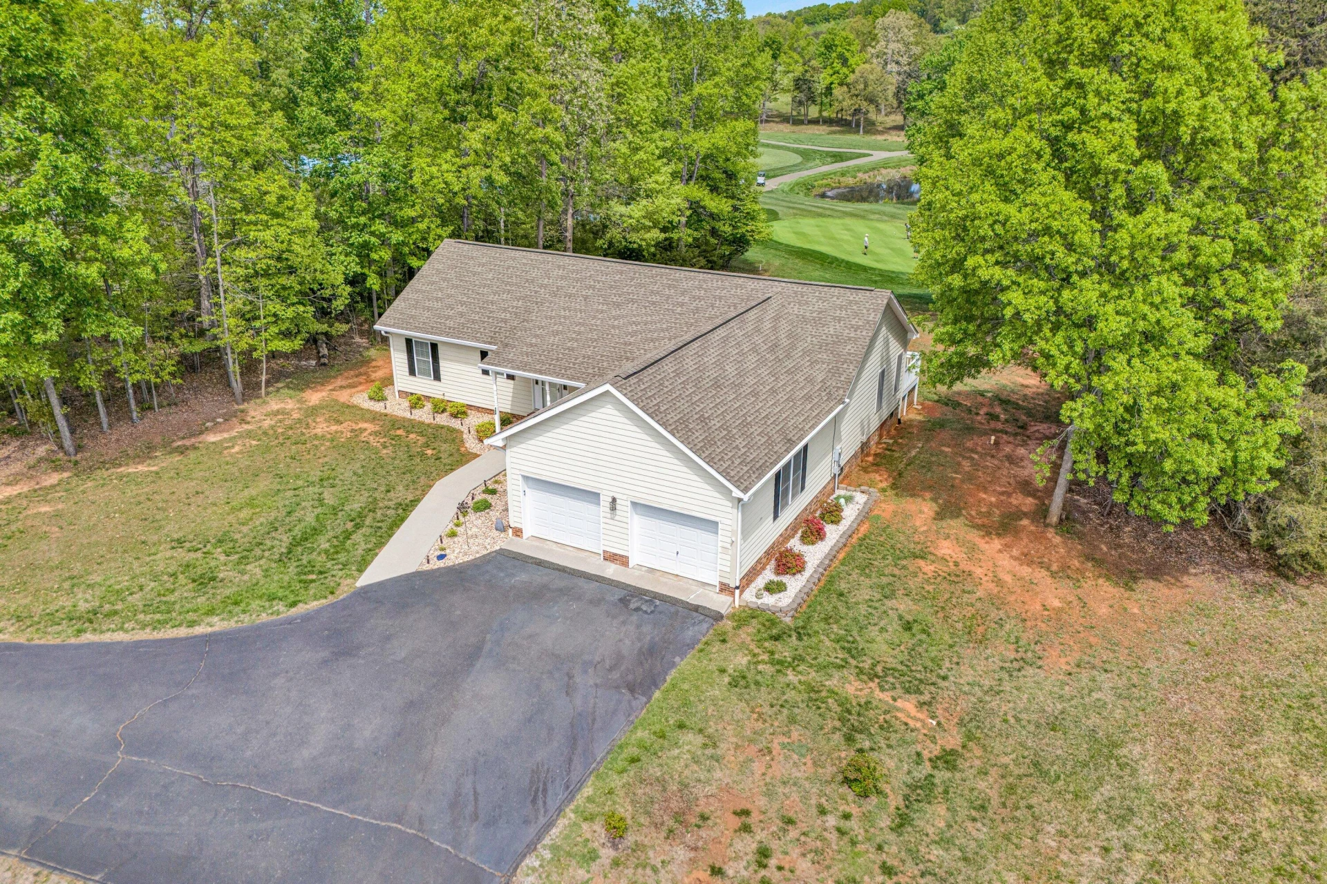 104 Peach Tree CT