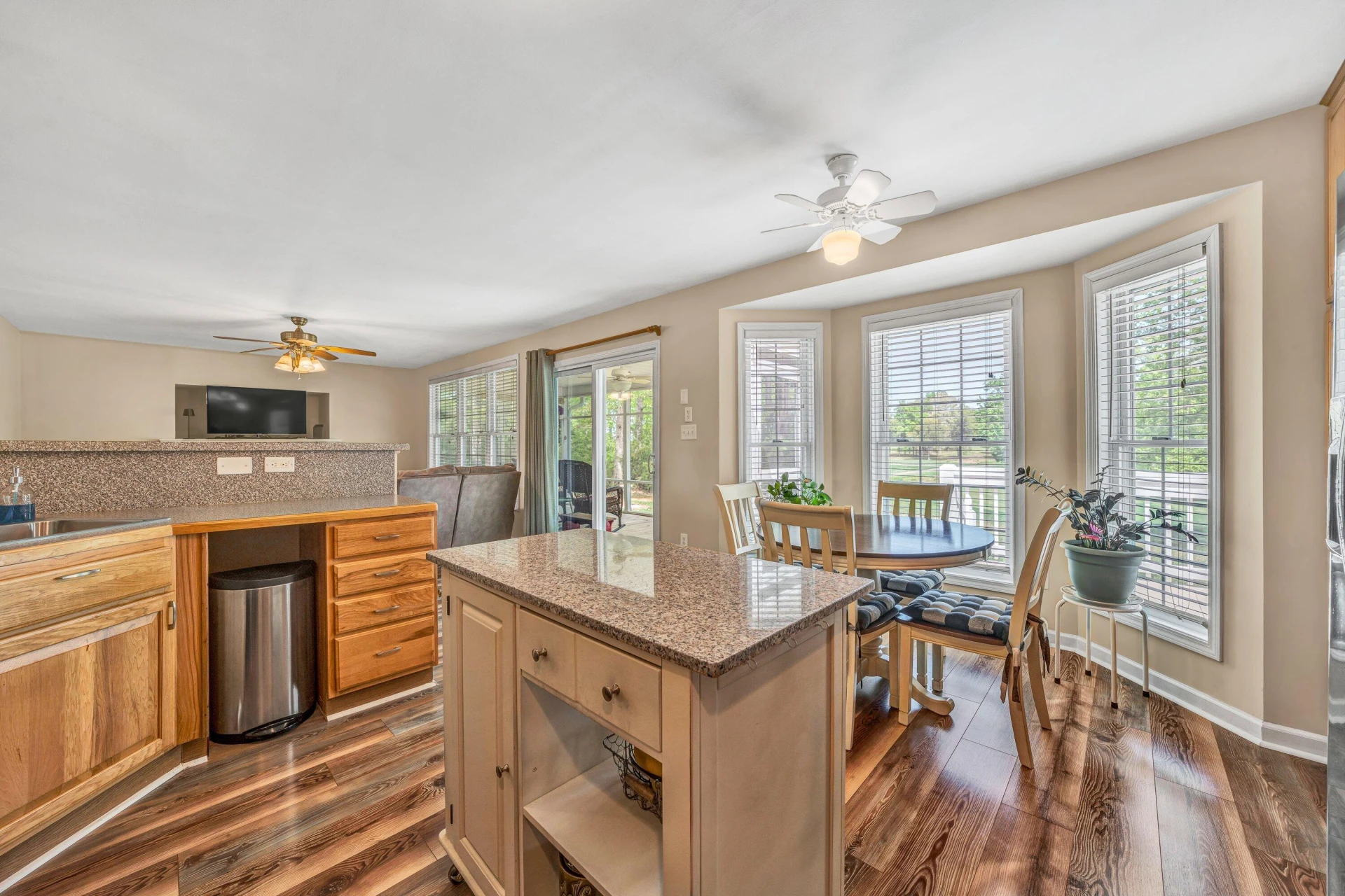 104 Peach Tree CT - Photo 14