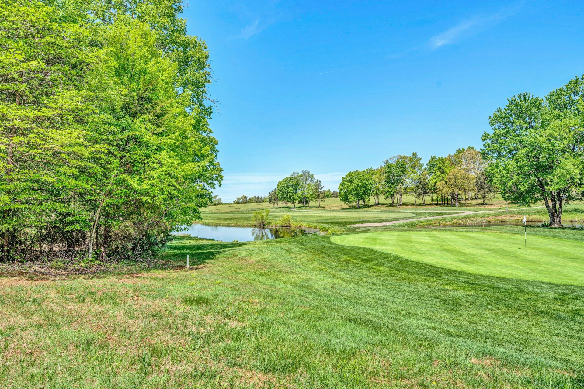 104 Peach Tree CT - Photo 31