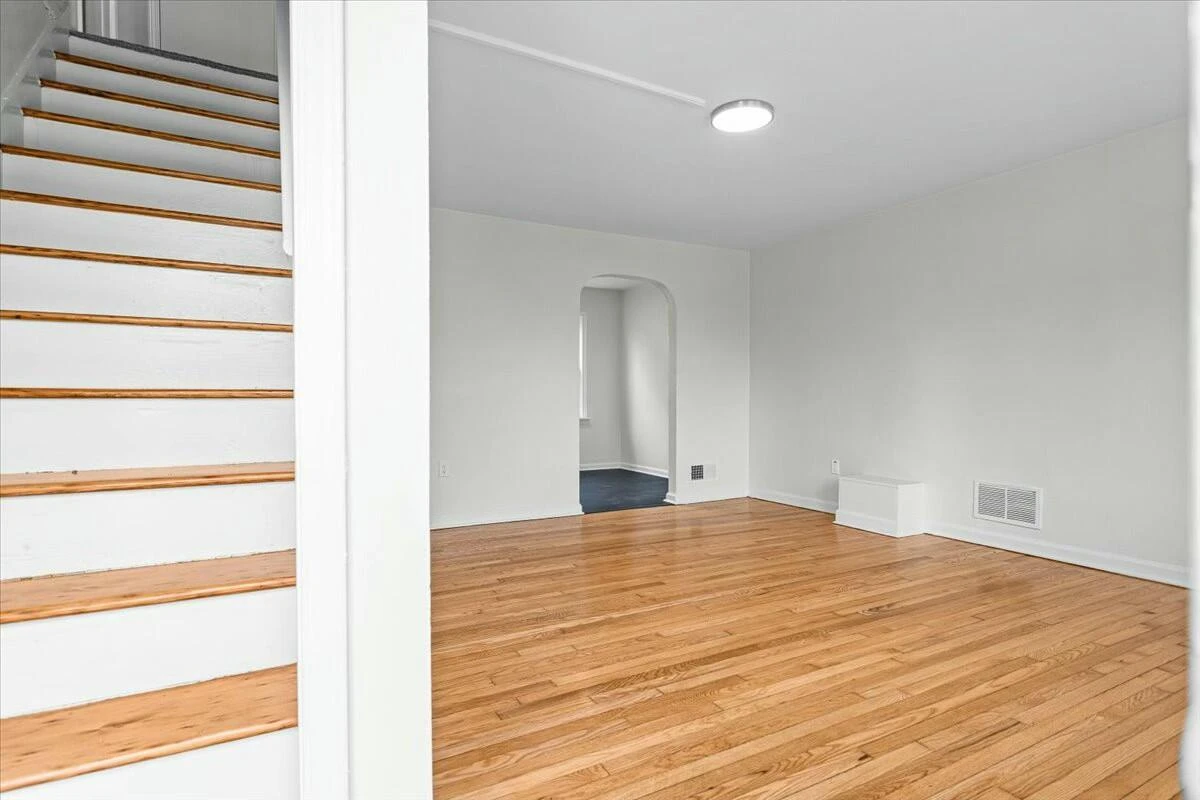 2508 Springhill DR - Photo 23