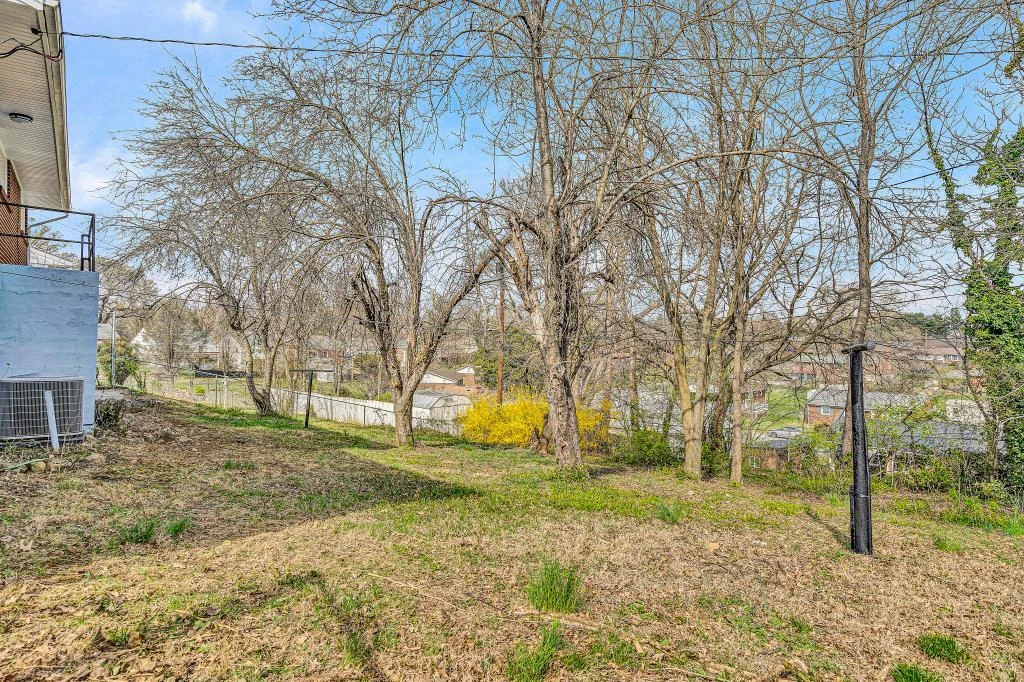 502 Victor AVE - Photo 17
