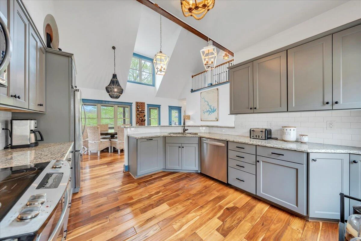 450 Coves RD - Photo 18