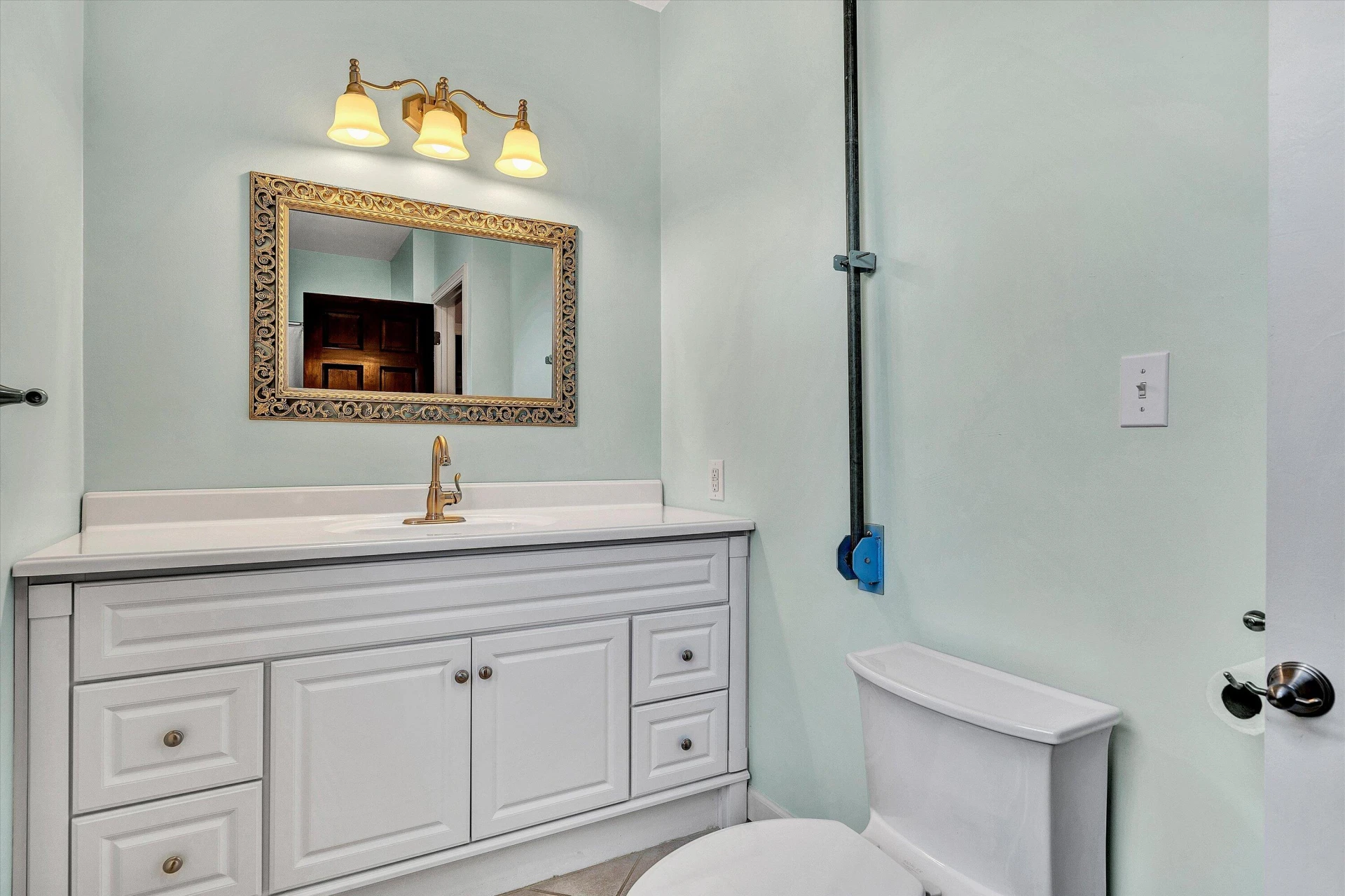 1710 Dawn LN - Photo 20