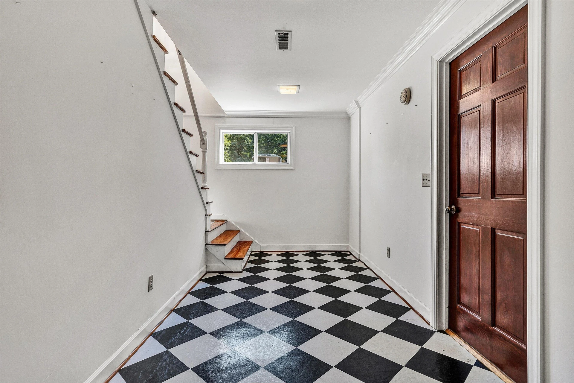 1710 Dawn LN - Photo 47