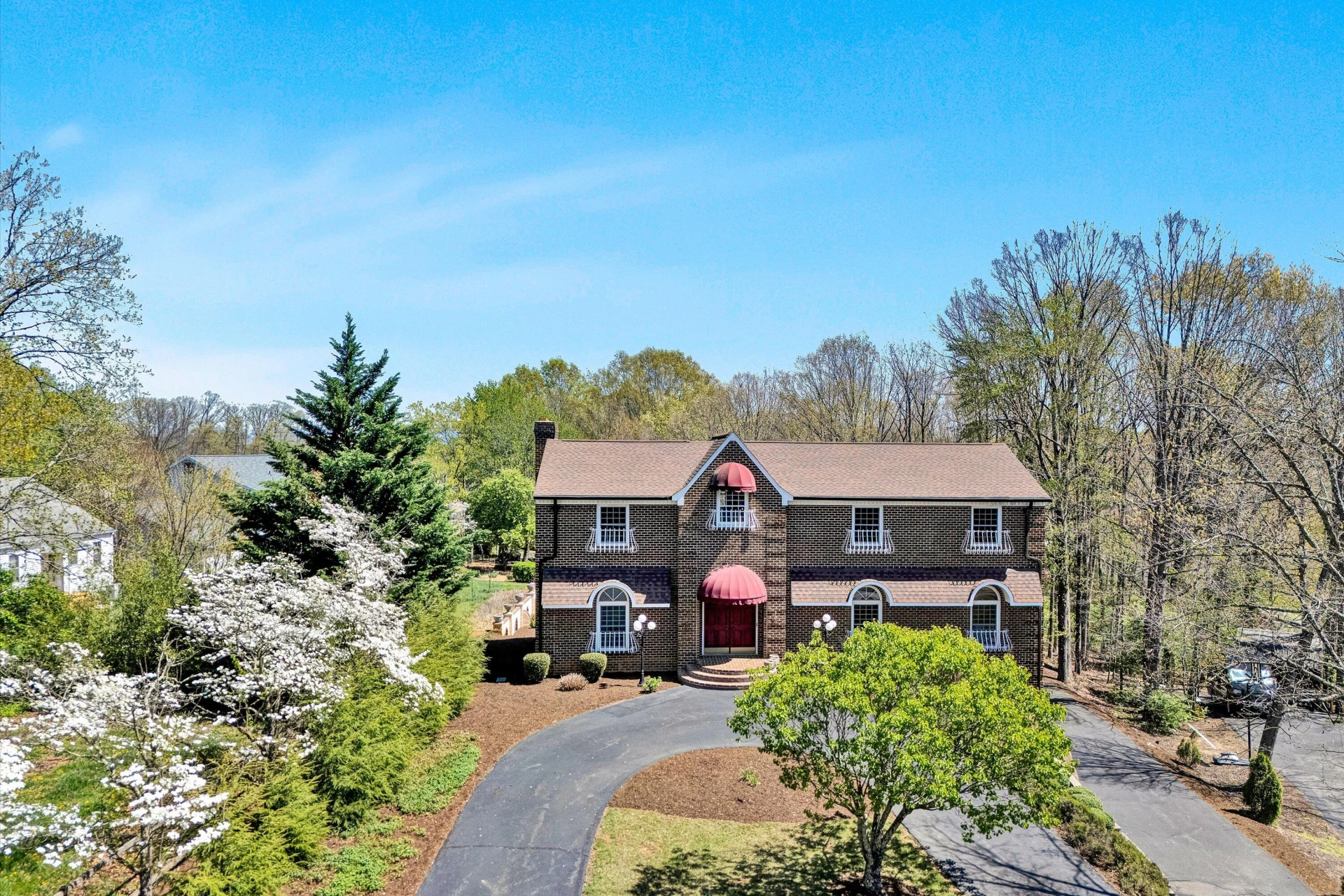 1710 Dawn LN - Photo 5
