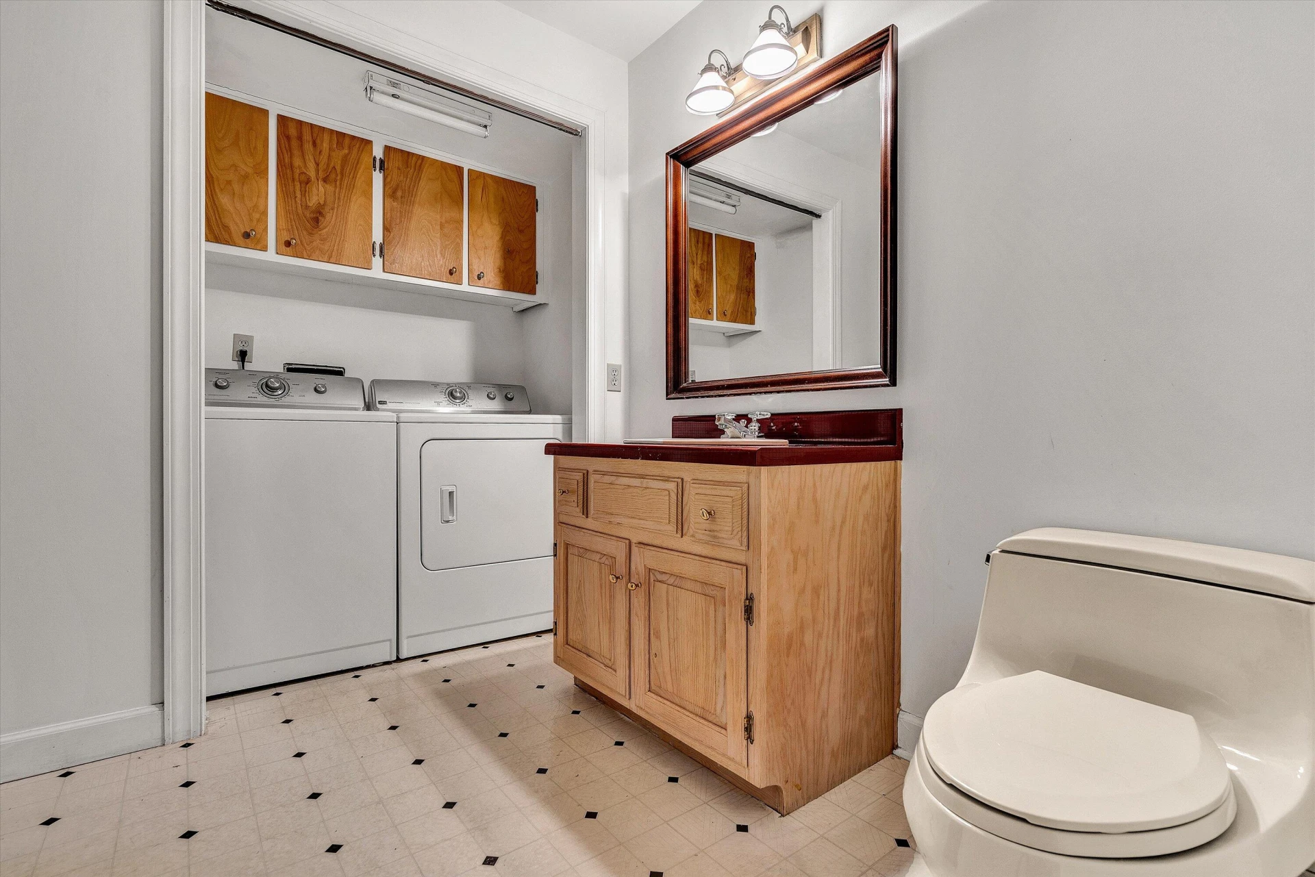 1710 Dawn LN - Photo 53