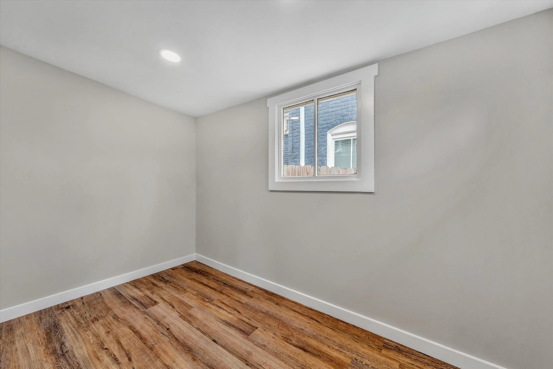 535 Day AVE - Photo 26