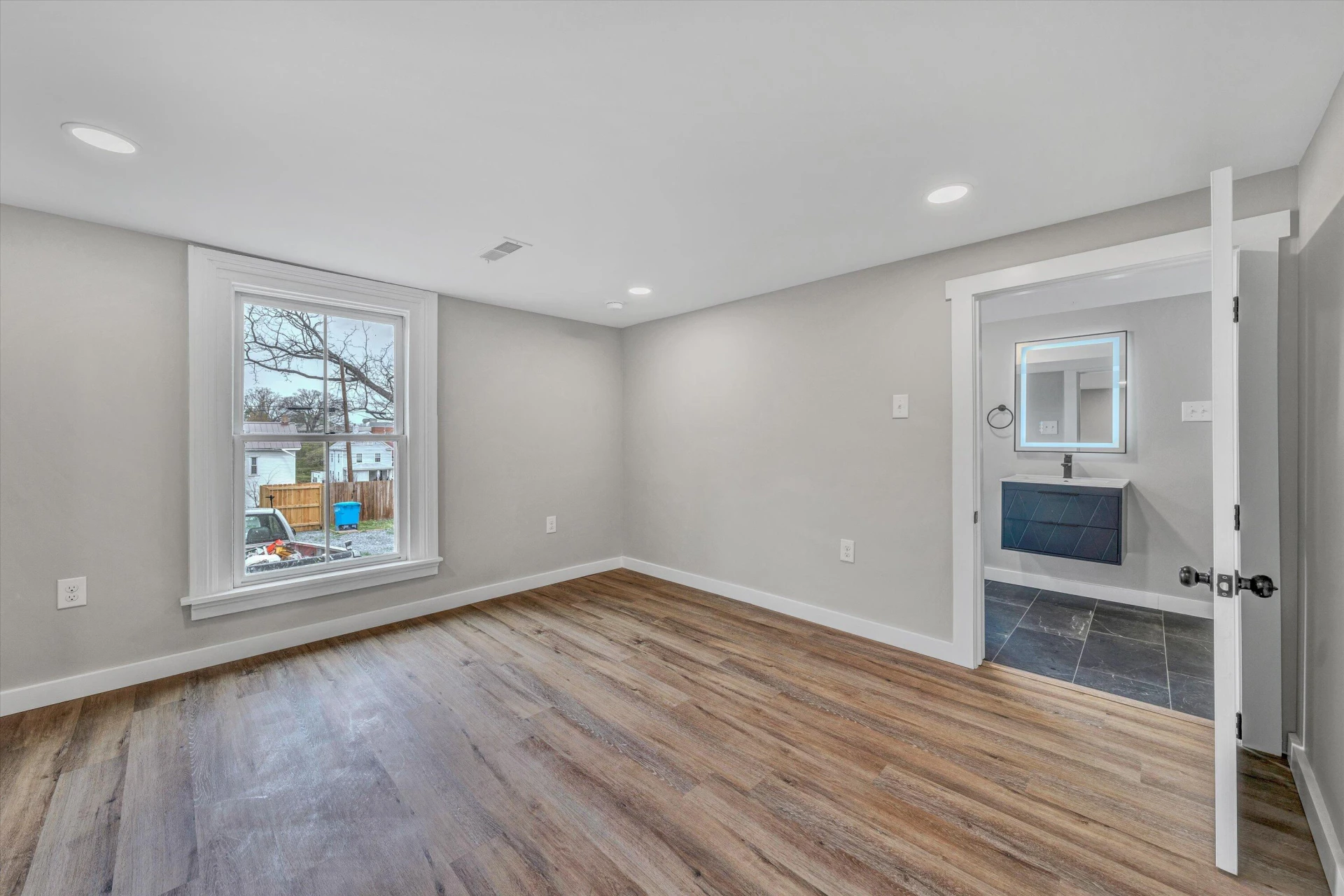 535 Day AVE - Photo 29