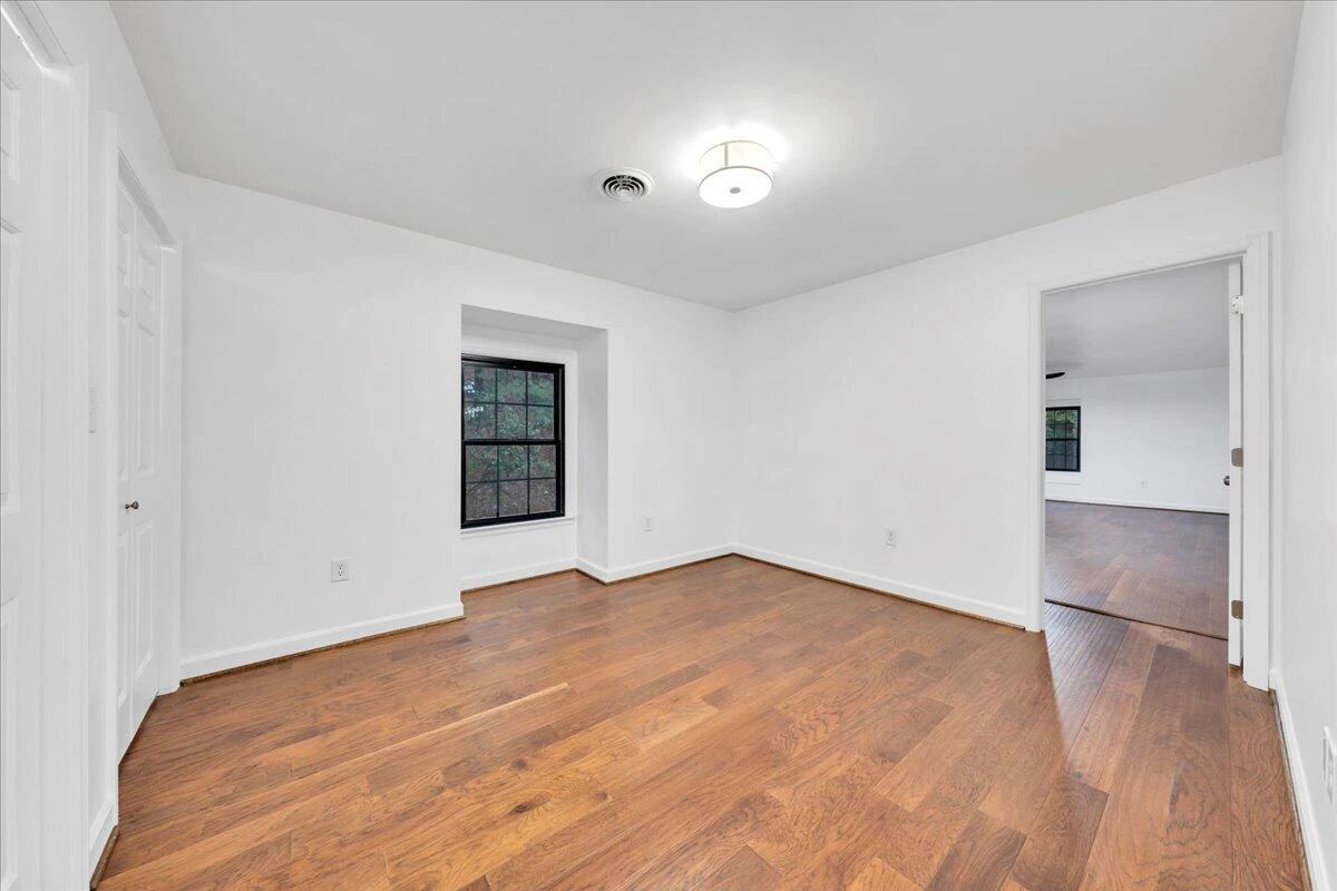 5233 Crossbow CIR - Photo 43